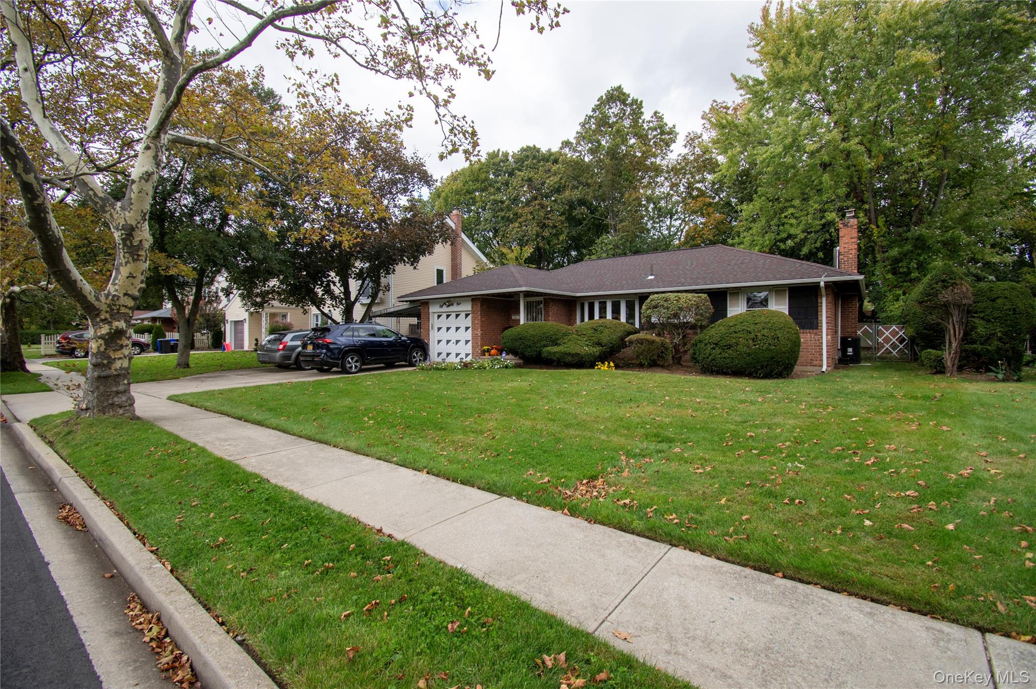 #2 photo, 891 School Drive, Baldwin , NY 11510