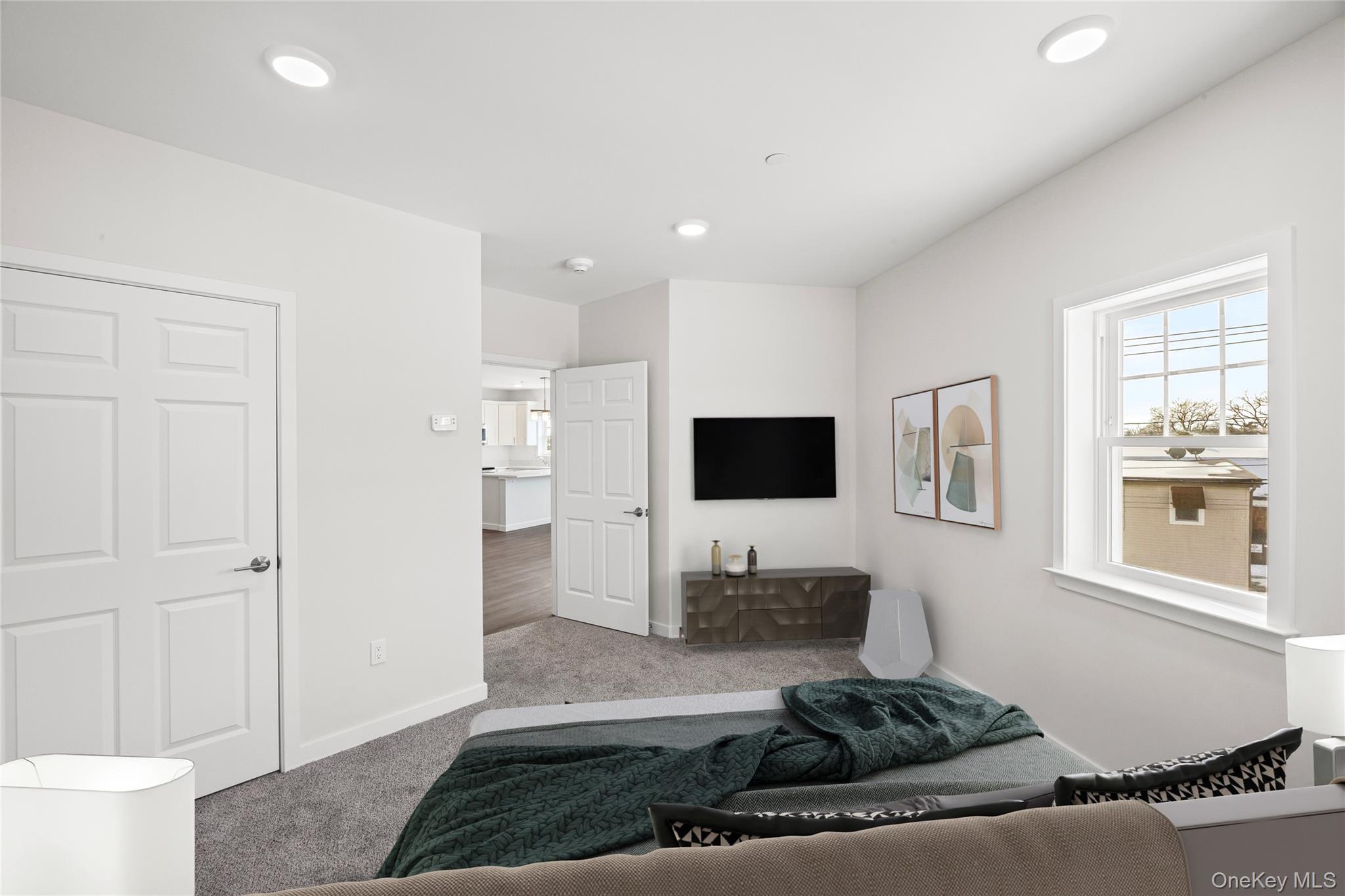 #12 photo, 227 4th Avenue, Bay Shore , NY 11706