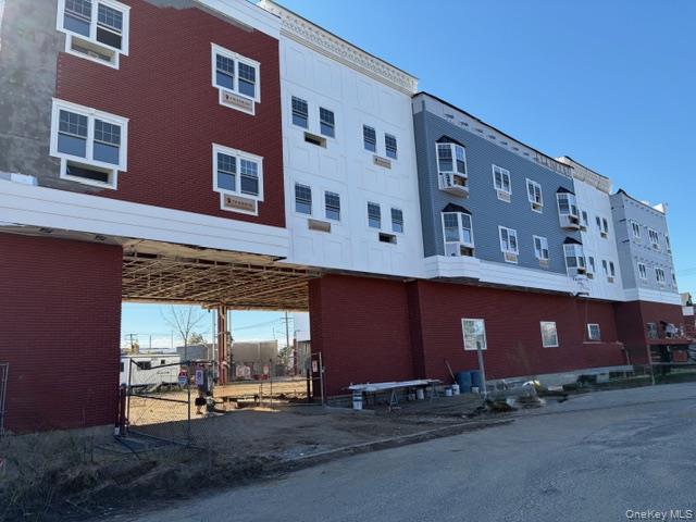 #4 photo, 227 4th Avenue, Bay Shore , NY 11706