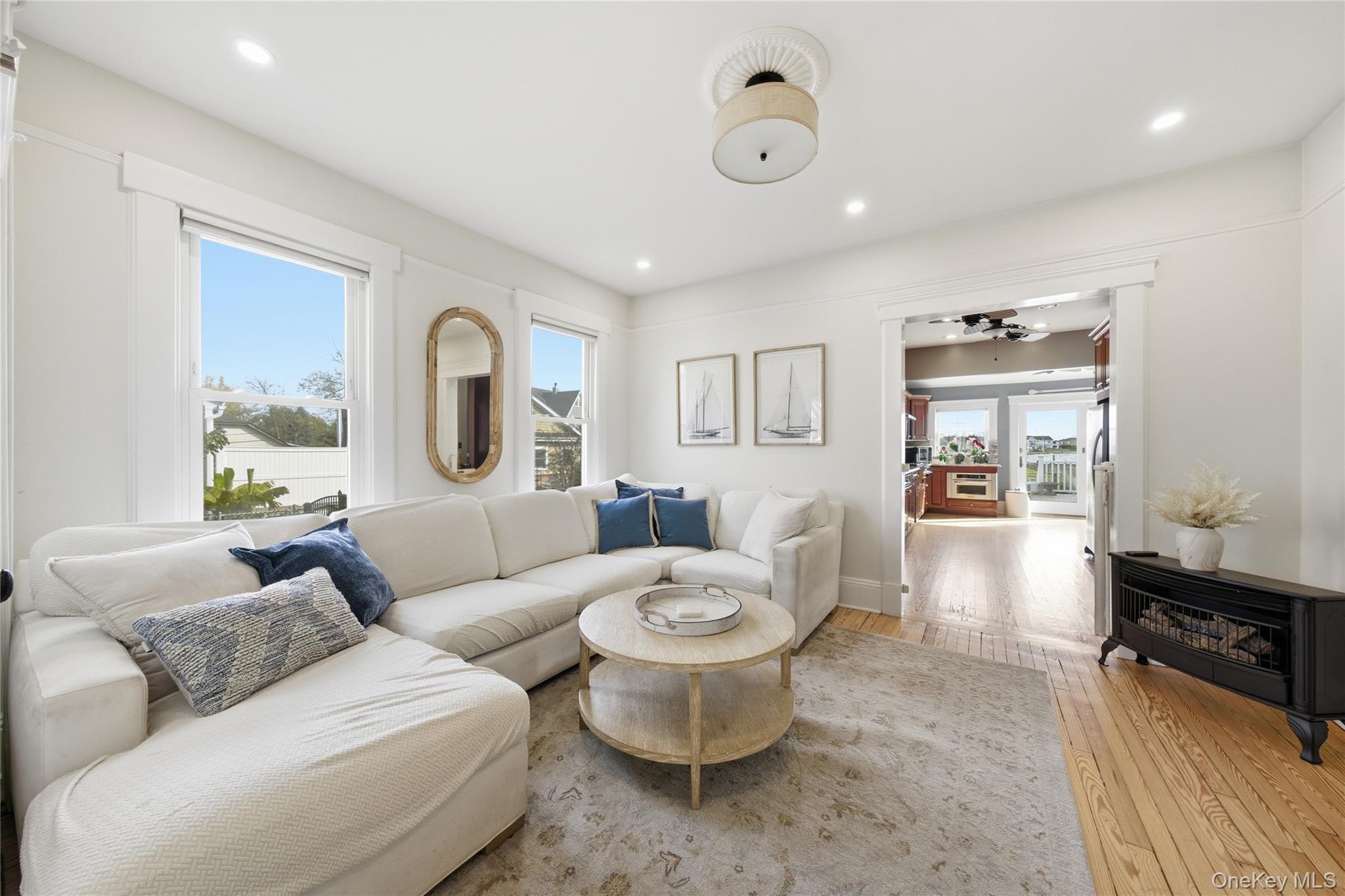 #8 photo, 314 Ocean Avenue, Amityville , NY 11701