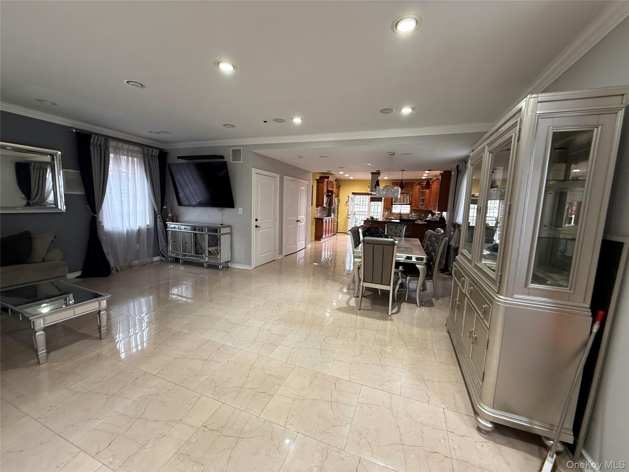 #4 photo, 65-29 168TH, Fresh Meadows , NY 11365