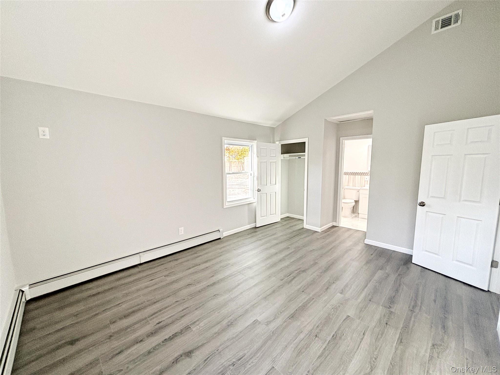 #6 photo, 22 Harford Drive, サフォーク郡 Coram , NY 11727