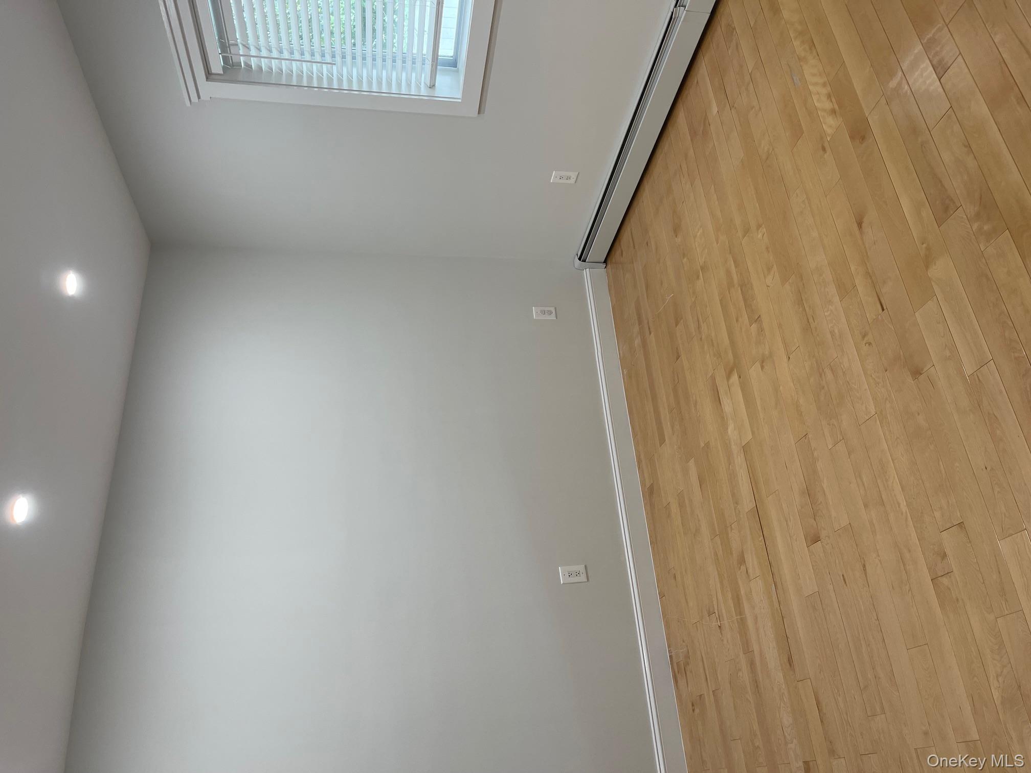 #7 photo, 81-34 169th Street, Hillcrest (Queens) , NY 11432