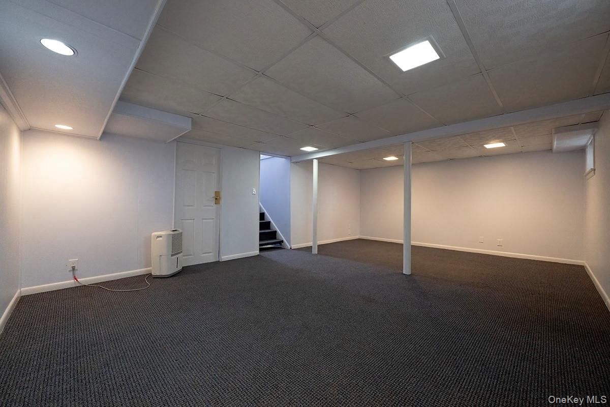 #17 photo, 471 Windsor Place, Oceanside , NY 11572