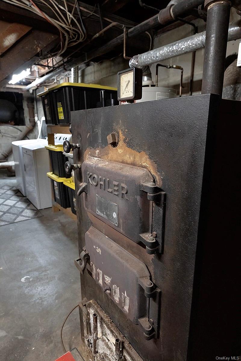 #19 photo, 471 Windsor Place, Oceanside , NY 11572