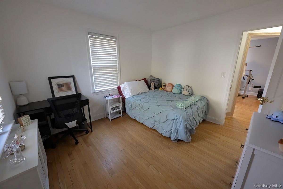 #5 photo, 471 Windsor Place, Oceanside , NY 11572