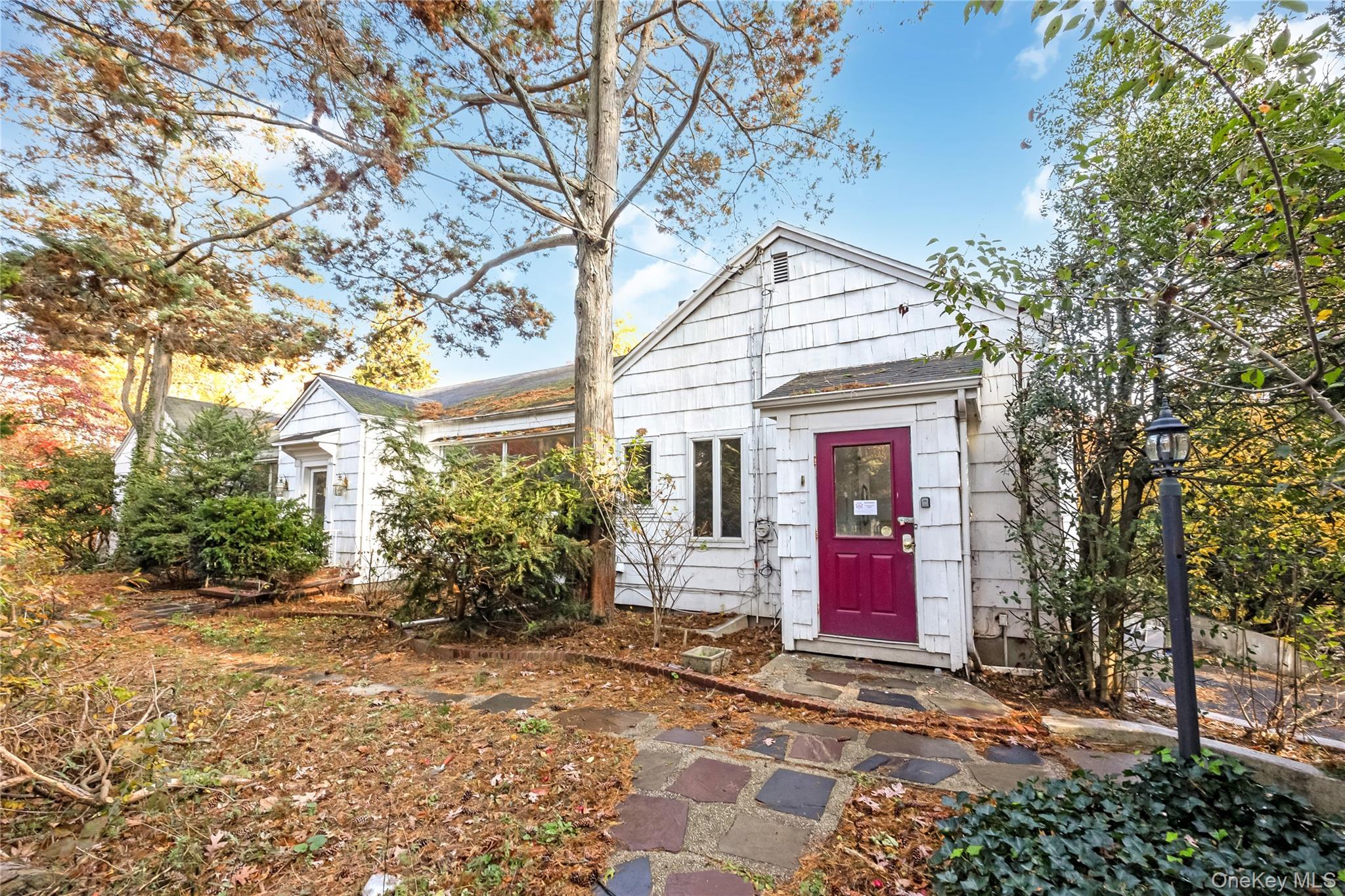 #2 photo, 5 Bagatelle Road, Dix Hills , NY 11746