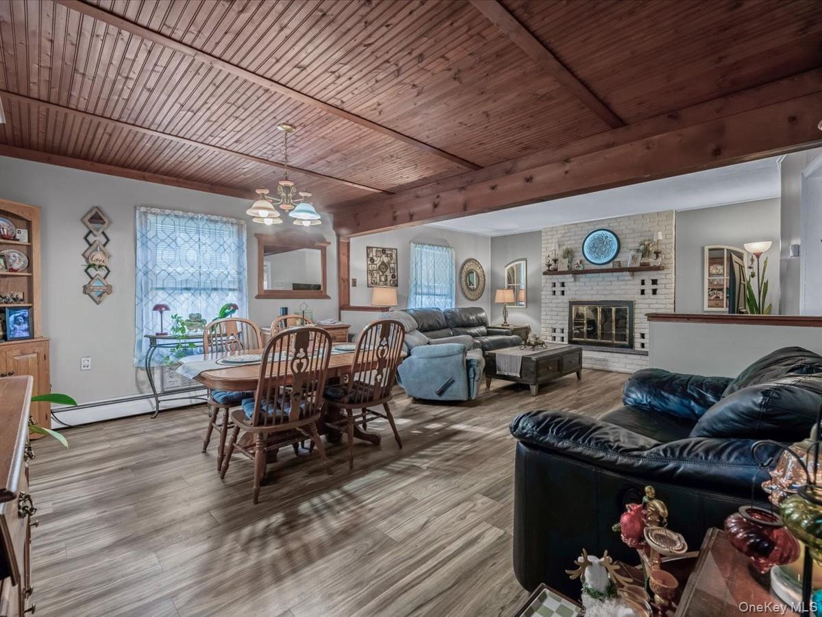 #3 photo, 140 Jerusalem Avenue, Levittown , NY 11756