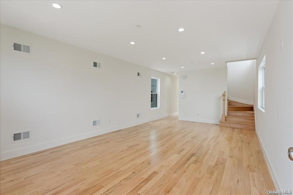 #10 photo, 167-36 145th Avenue, Jamaica , NY 11434