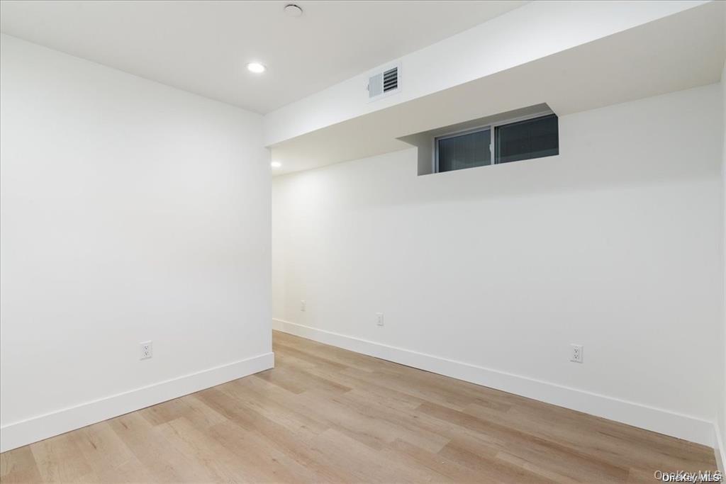 #20 photo, 167-36 145th Avenue, Jamaica , NY 11434