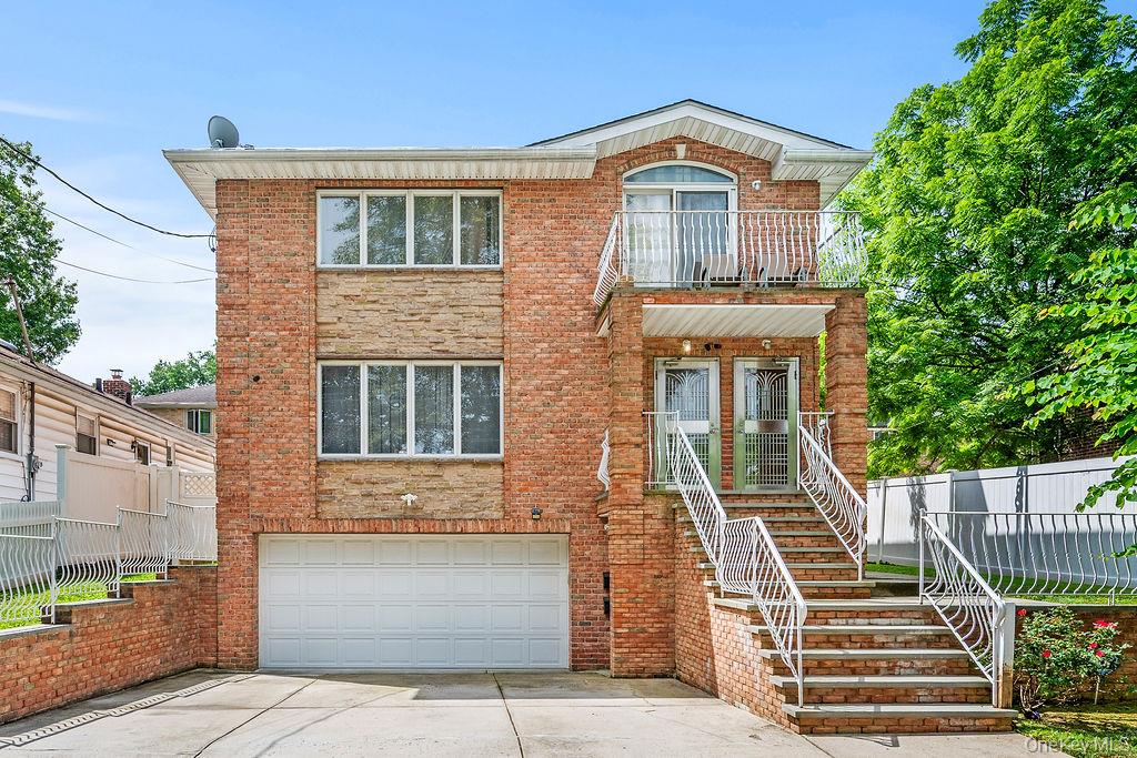 #1 photo, 253-12 58 Avenue, Little Neck , NY 11362