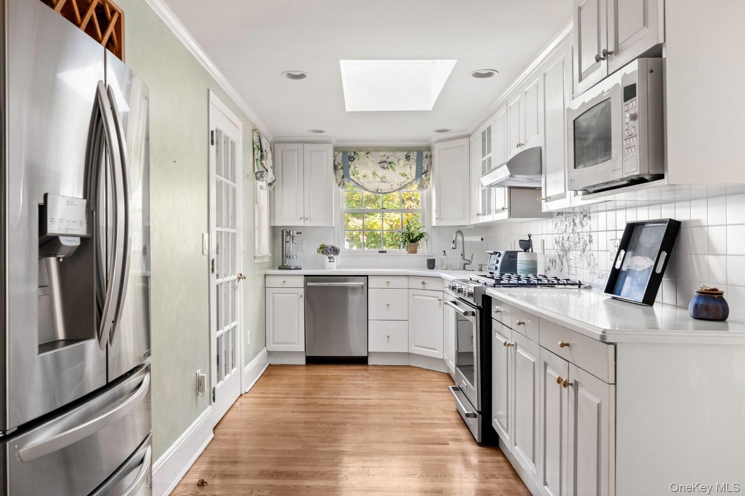 #5 photo, 67 Bay Drive, Massapequa , NY 11758