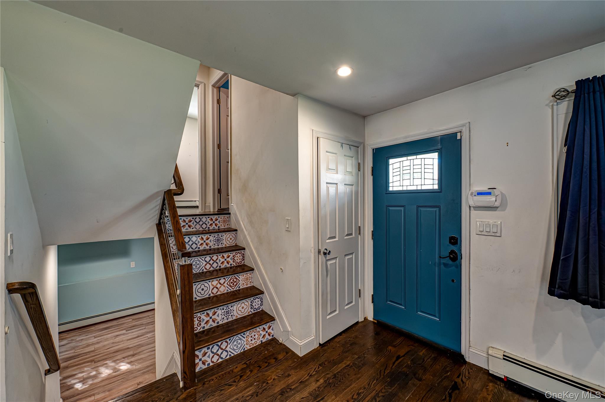 #8 photo, 11 Dwight Circle, Commack , NY 11725