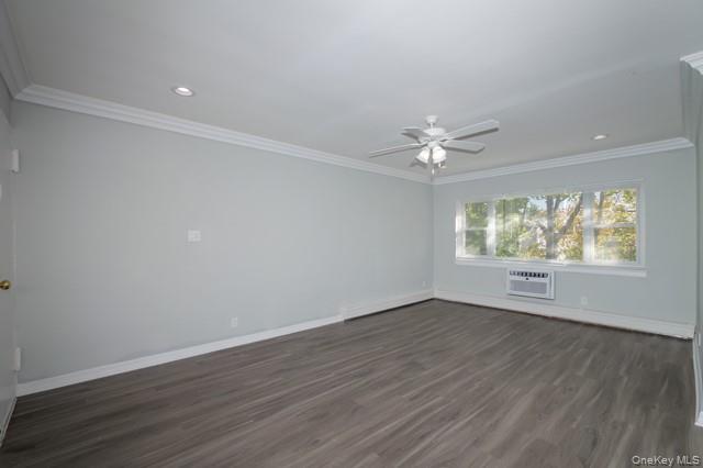 #4 photo, 92 South Clinton Avenue, Bay Shore , NY 11706