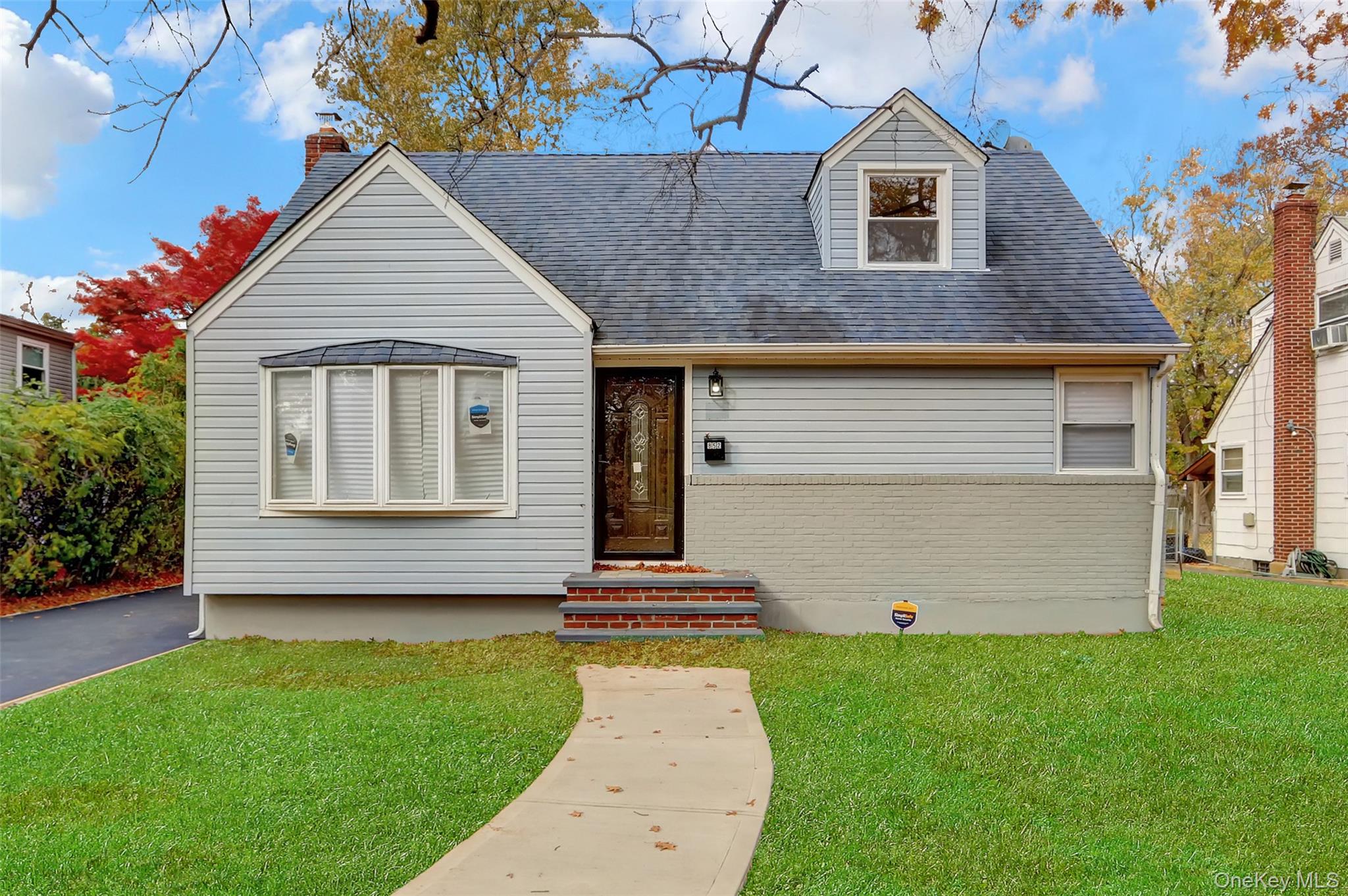 #1 photo, 852 Smith Street, Uniondale , NY 11553