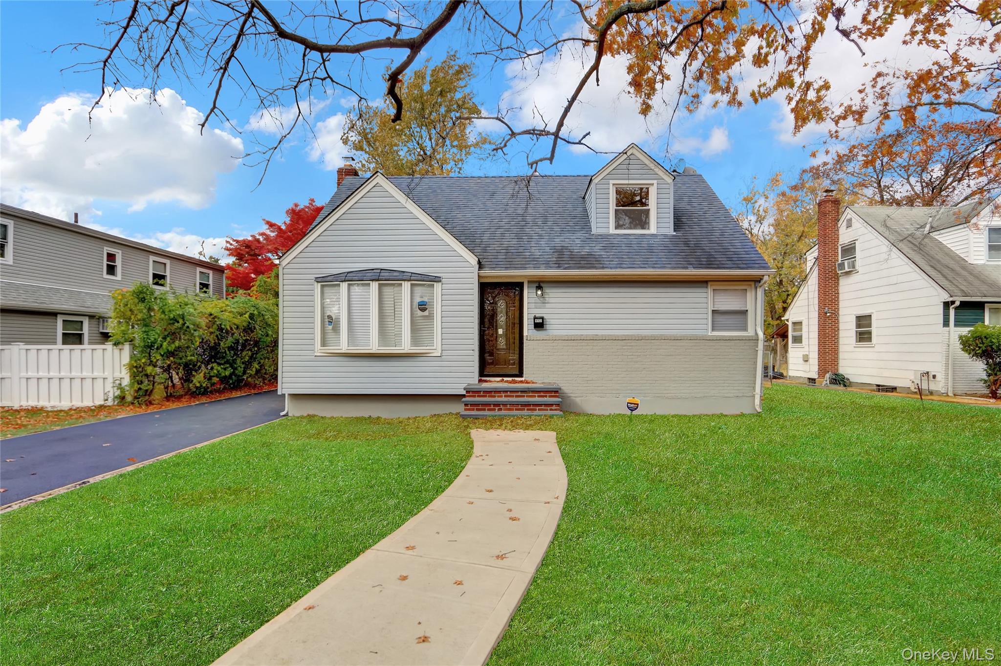 #2 photo, 852 Smith Street, Uniondale , NY 11553