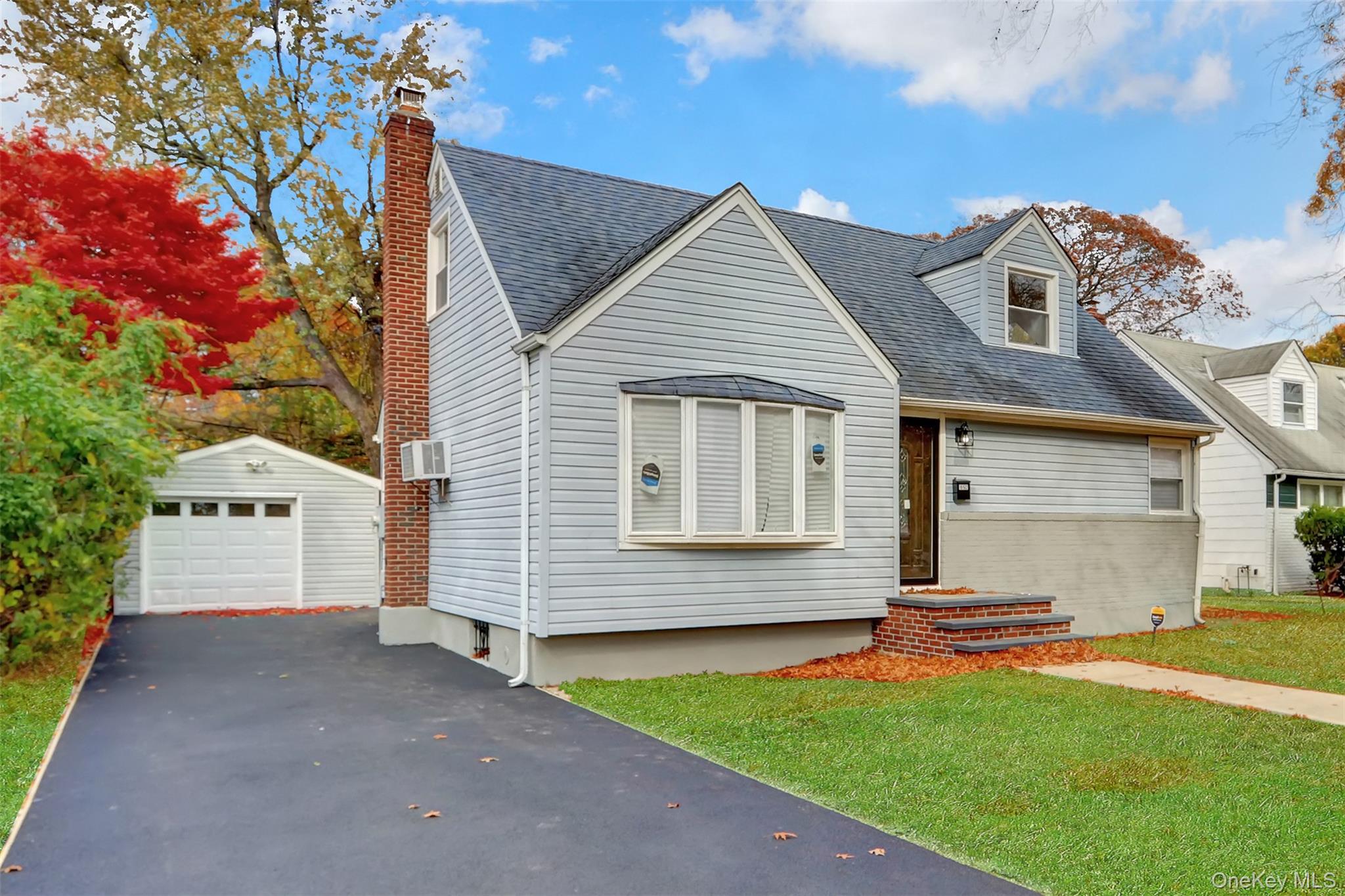 #3 photo, 852 Smith Street, Uniondale , NY 11553