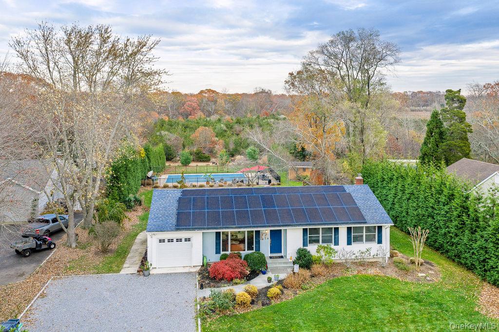 #3 photo, 2400 Aldrich Lane, Laurel , NY 11948