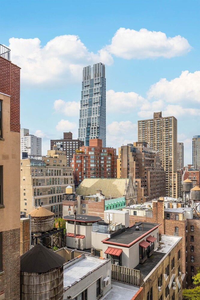 #12 photo, 112 W 72ND Street, Lincoln Square , NY 10023