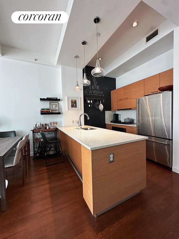 #1 photo, Brooklyn, DUMBO , NY 11201