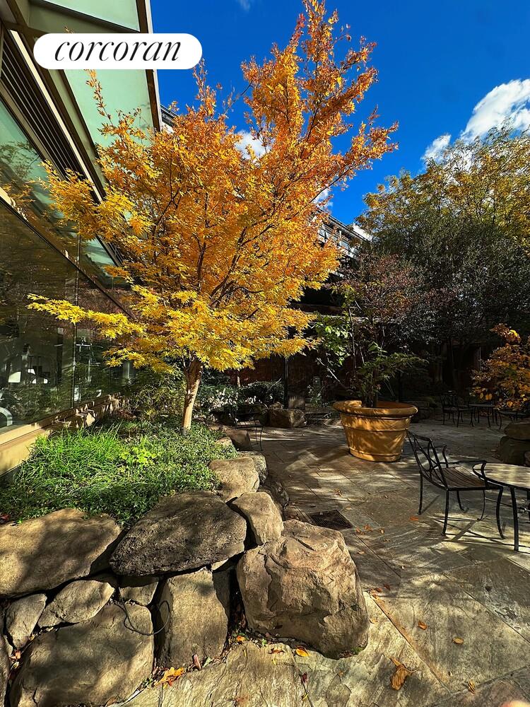 #10 photo, Brooklyn, DUMBO , NY 11201