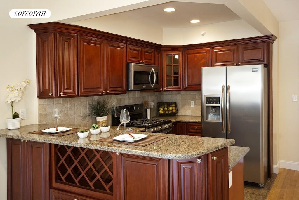 #3 photo, Astoria, Astoria , NY 11102