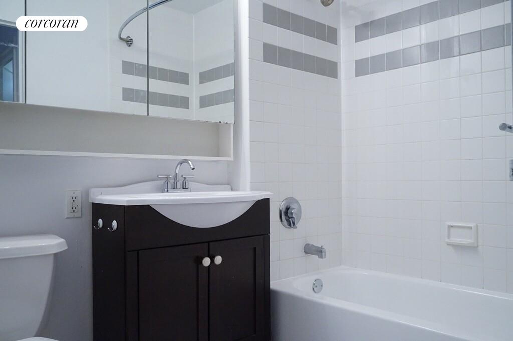 #11 photo, New York City, Chelsea , NY 10011