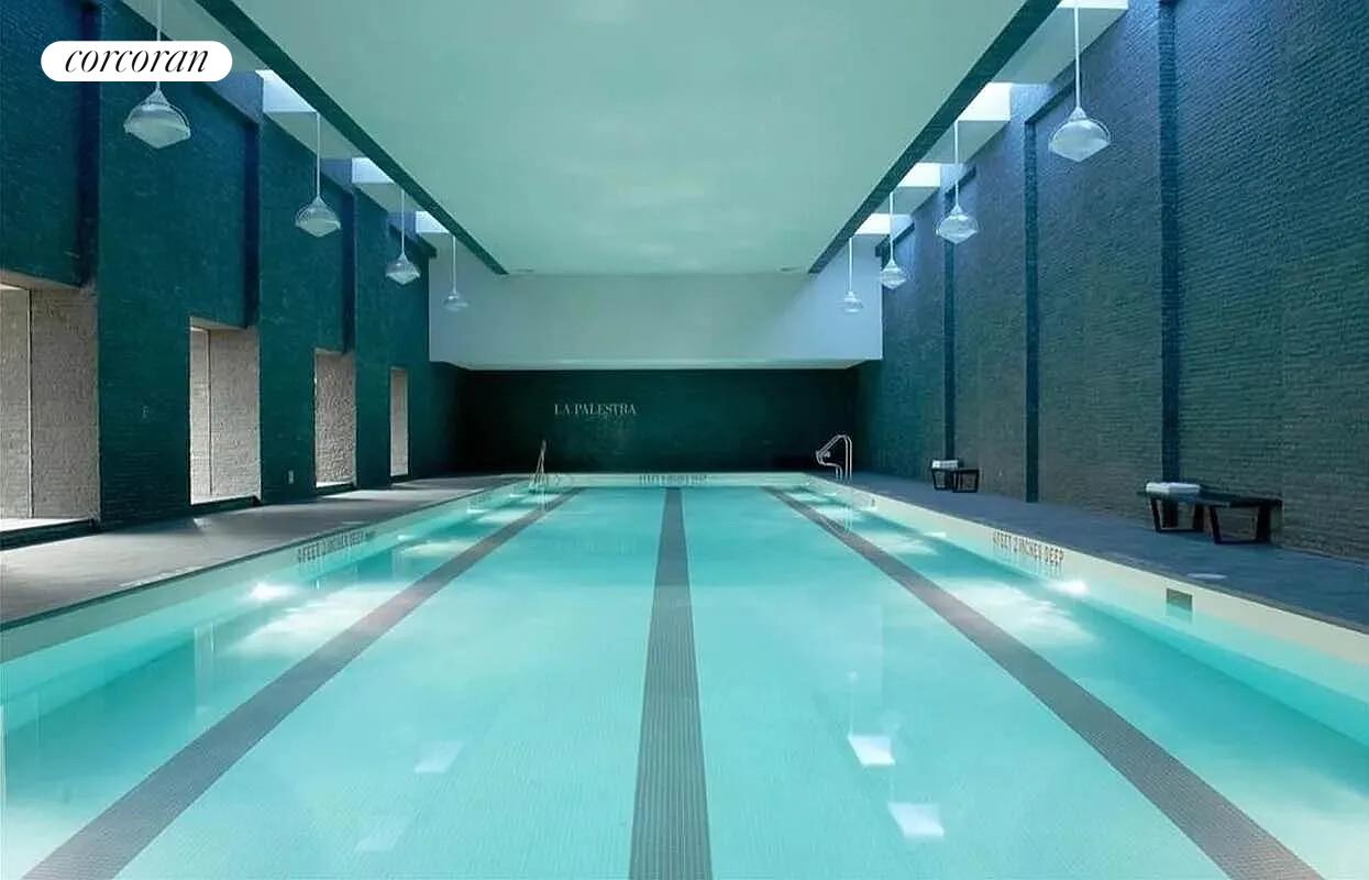 #15 photo, New York City, Lincoln Square , NY 10069