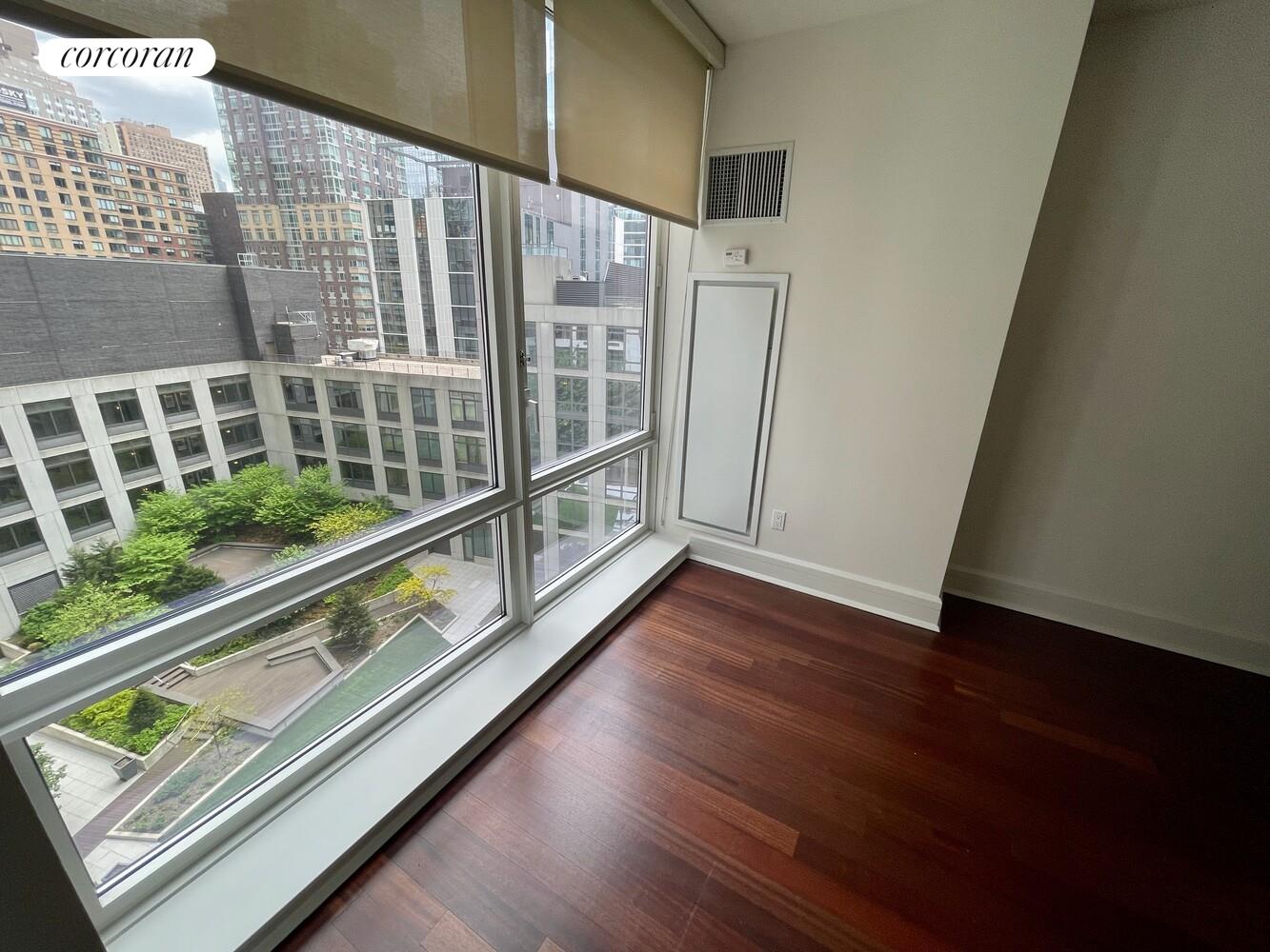 #4 photo, New York City, Lincoln Square , NY 10069