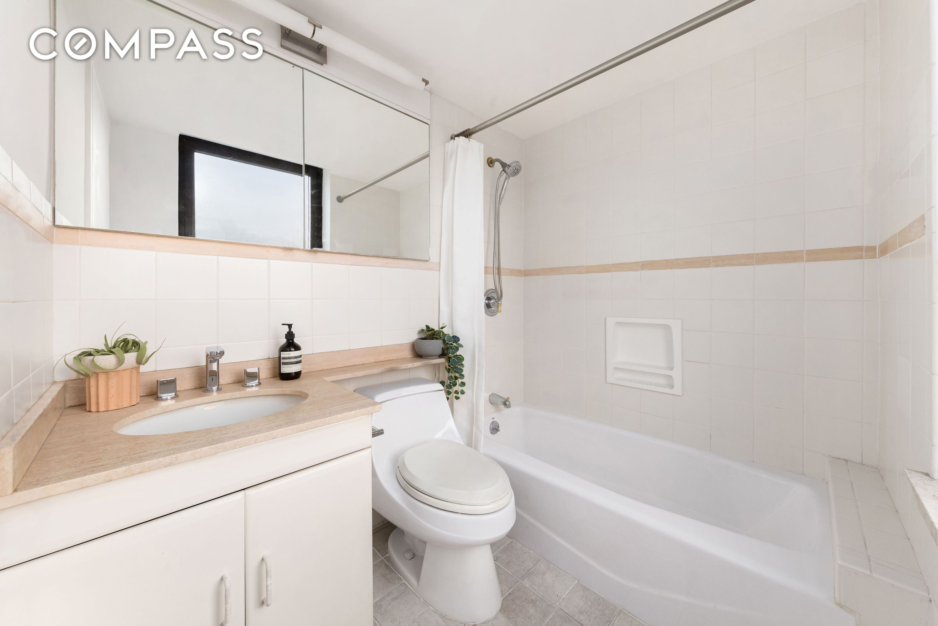 #11 photo, 47 E 87th Street, Upper East Side , NY 10128