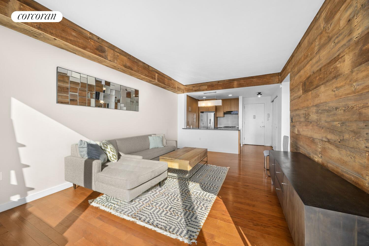 #3 photo, Hunters Point, Hunters Point , NY 11101