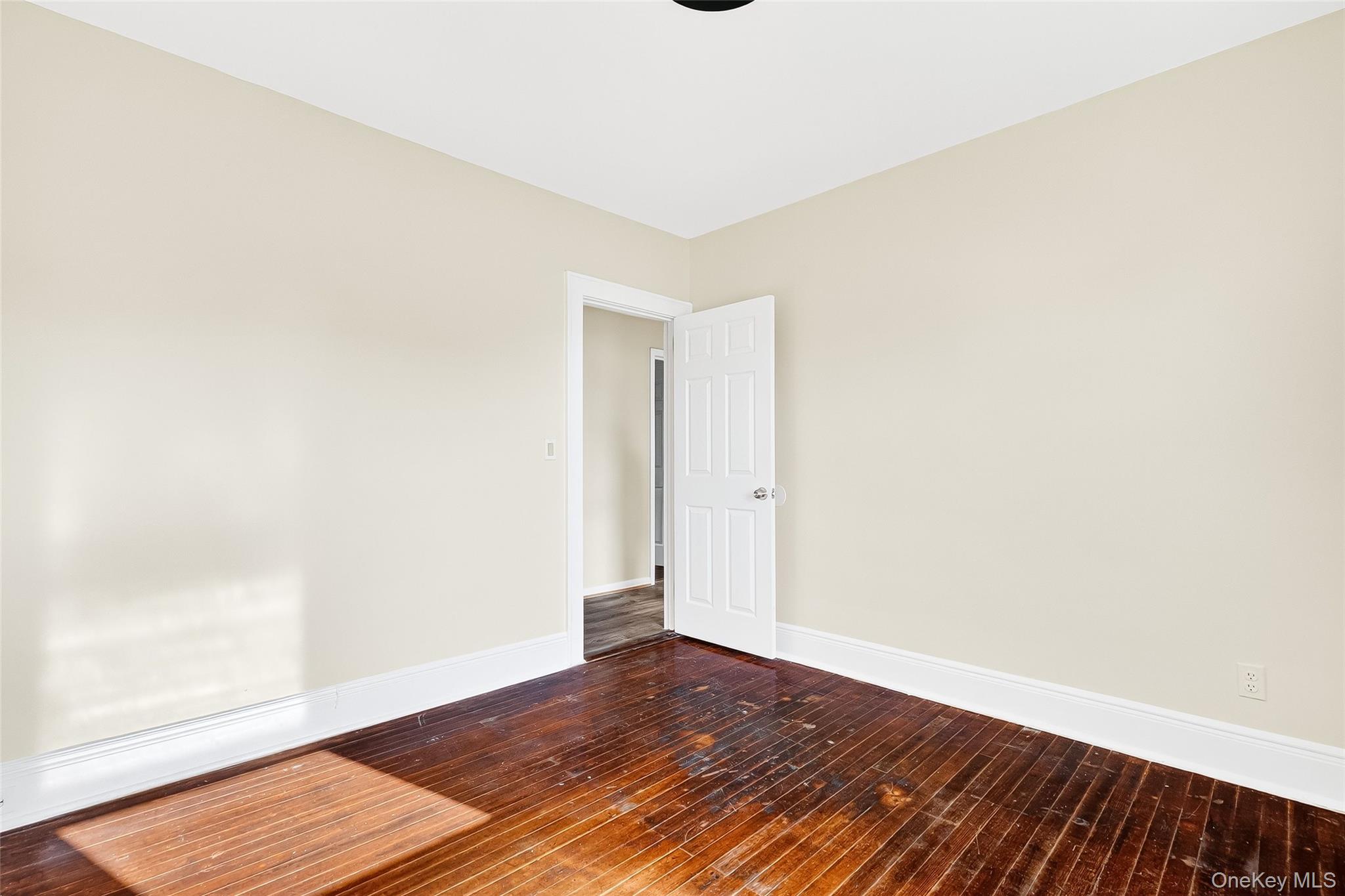 #11 photo, 270 Sickles Avenue, New Rochelle , NY 10801