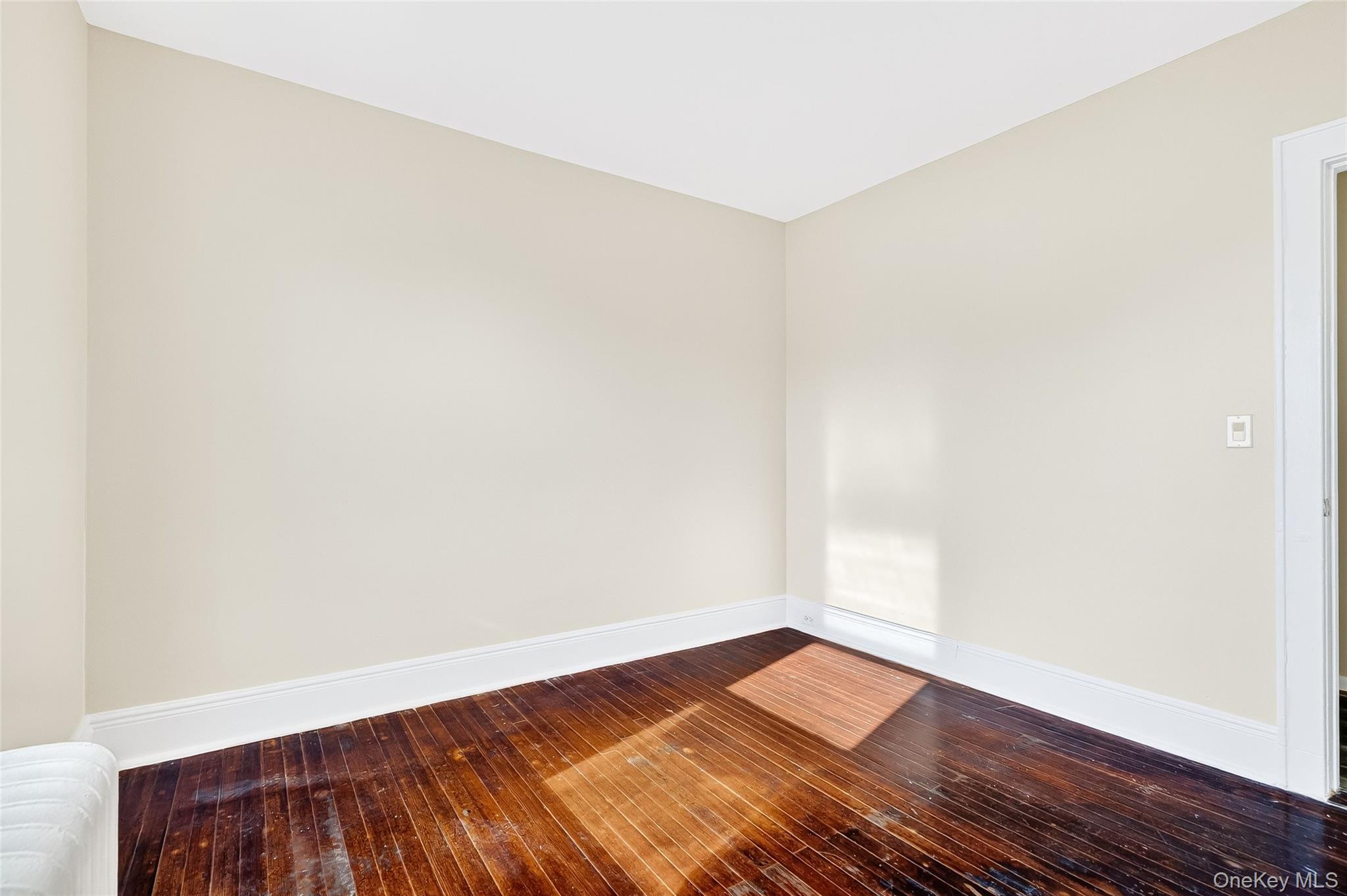 #12 photo, 270 Sickles Avenue, New Rochelle , NY 10801