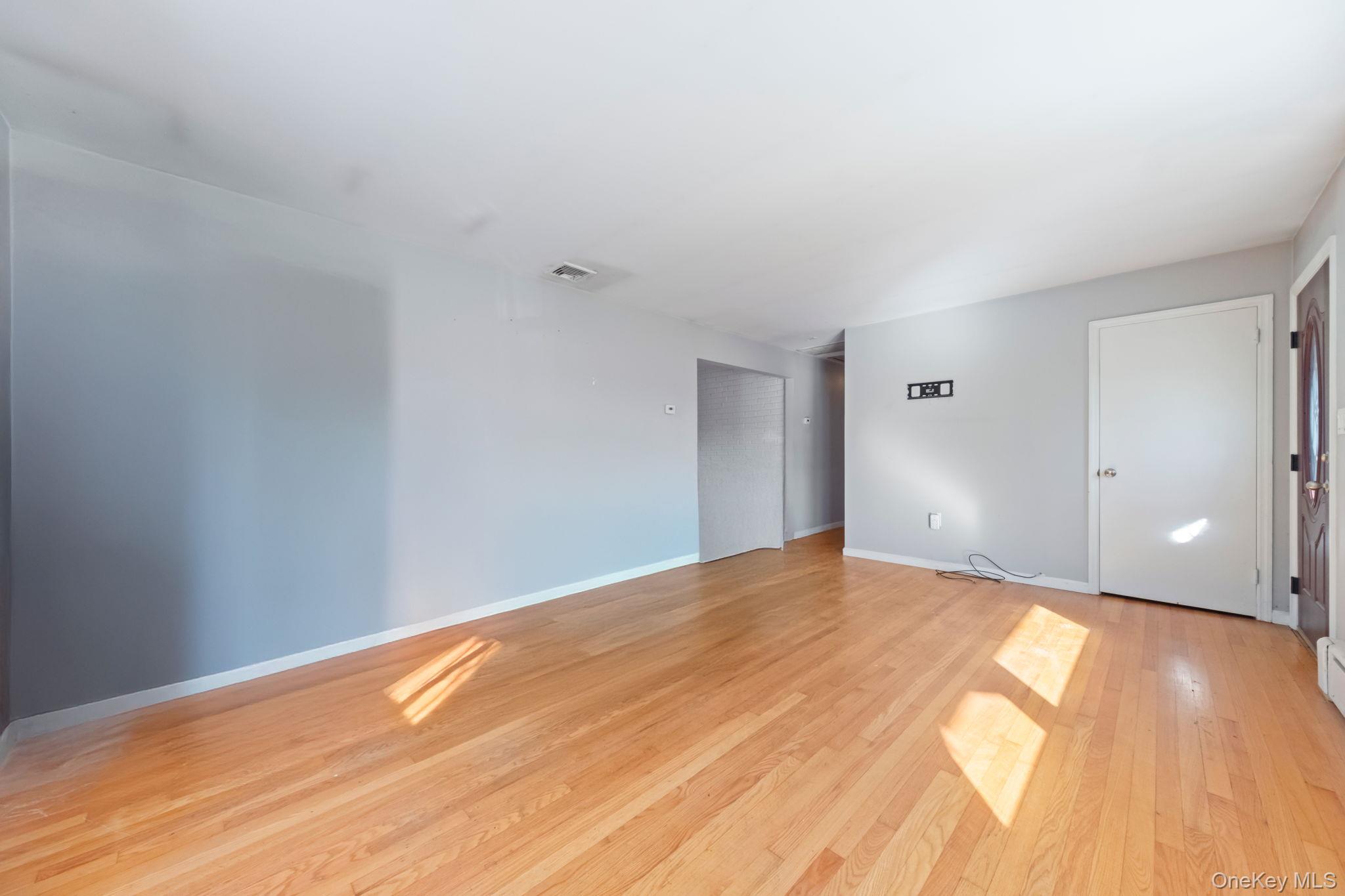 #7 photo, 317 Lattintown Road, Marlboro , NY 12542