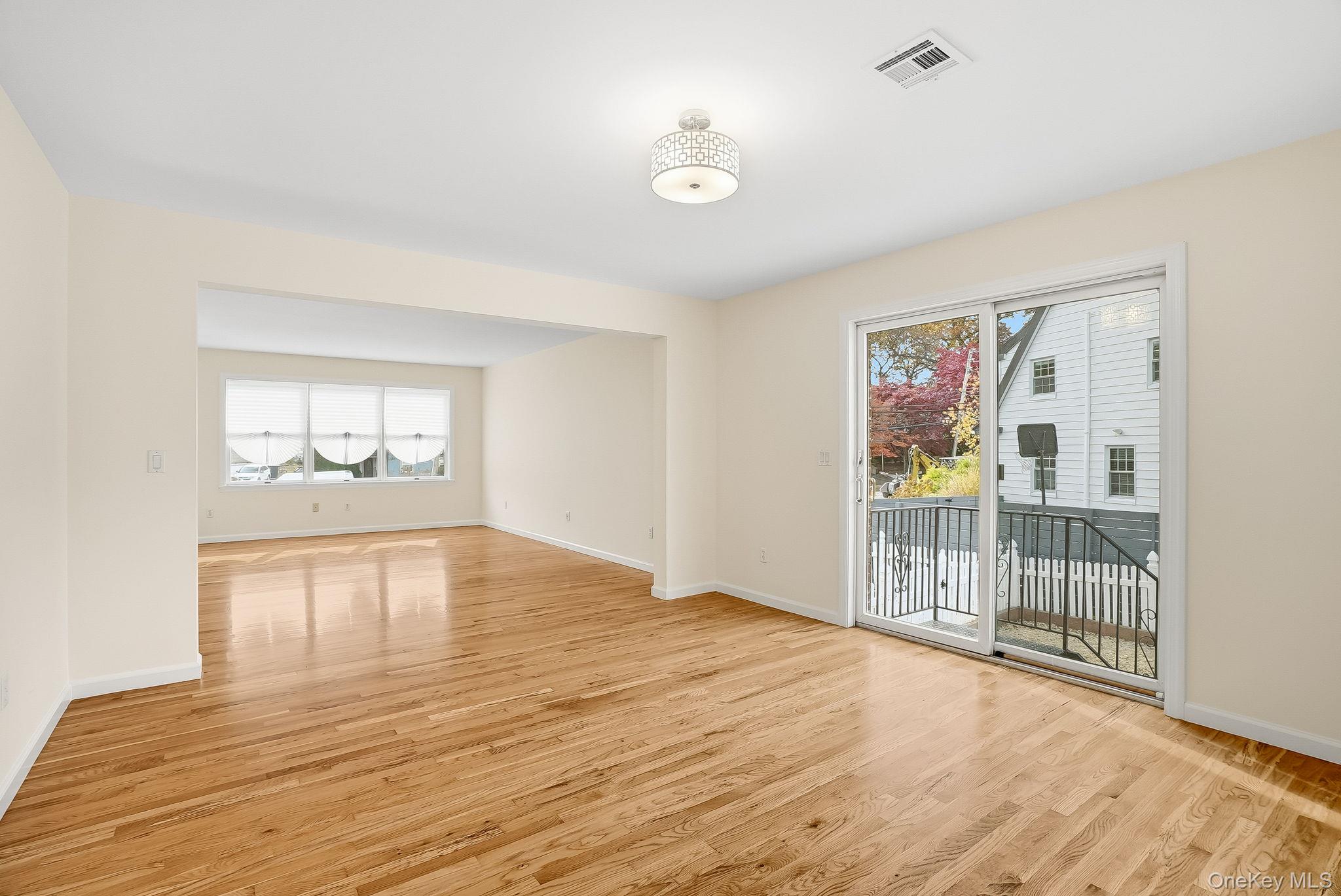 #7 photo, 46 Bryn Mawr Place, Yonkers , NY 10701