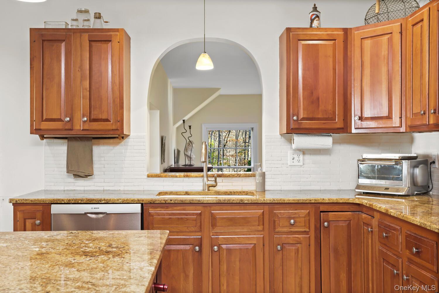 #7 photo, 517 Old Chappaqua Road, Briarcliff Manor , NY 10510