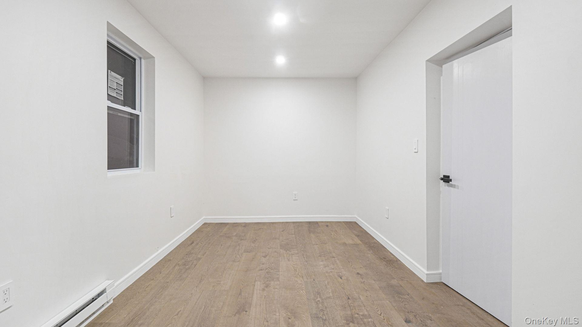 #15 photo, 1143 E 224th Street, Bronx , NY 10466