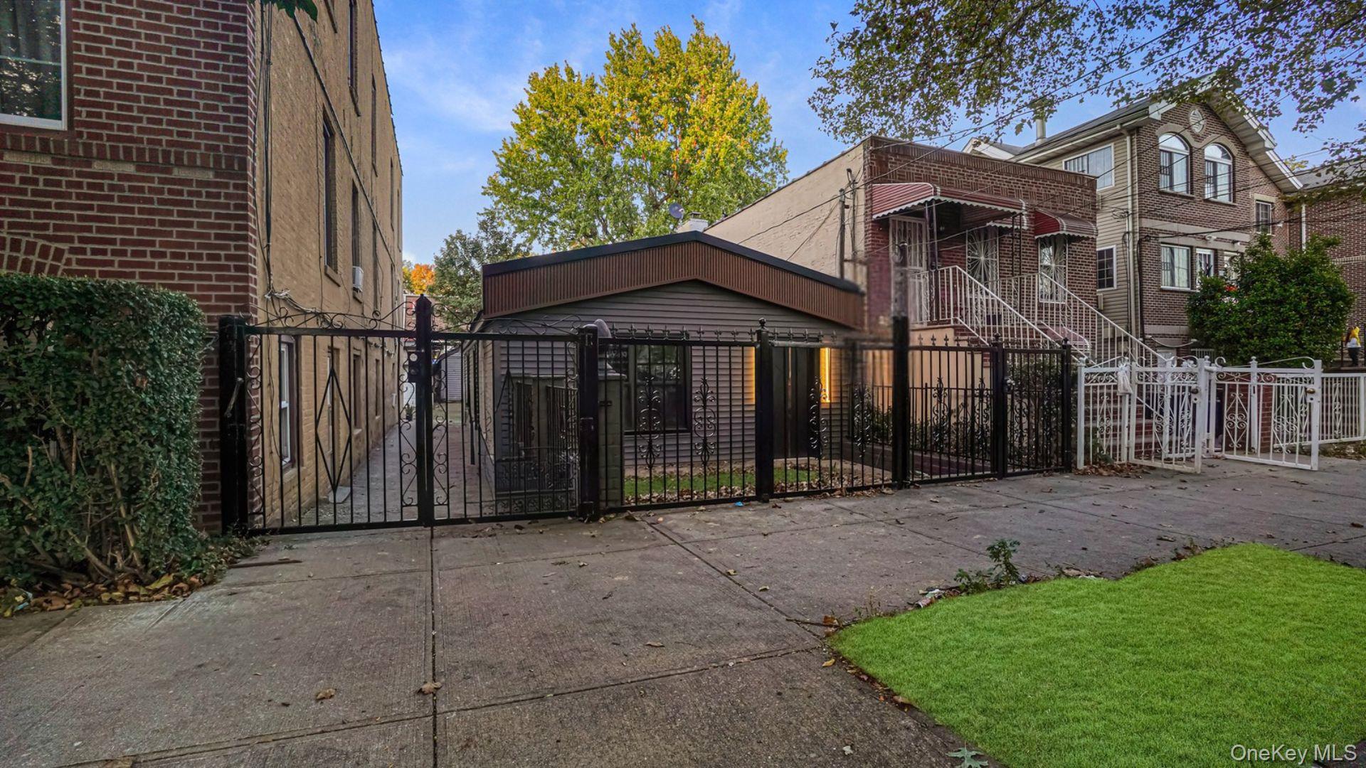 #20 photo, 1143 E 224th Street, Bronx , NY 10466