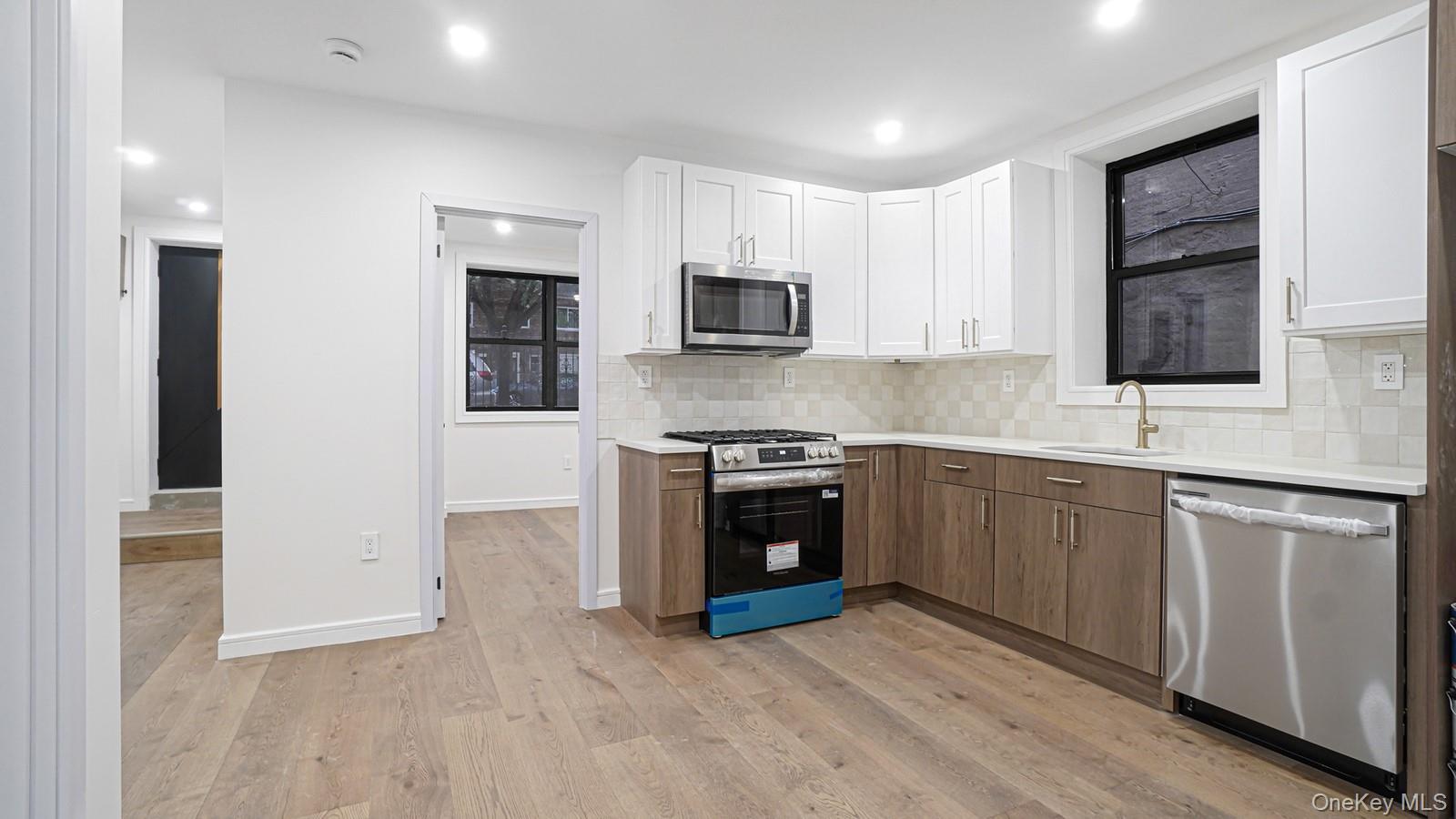 #5 photo, 1143 E 224th Street, Bronx , NY 10466