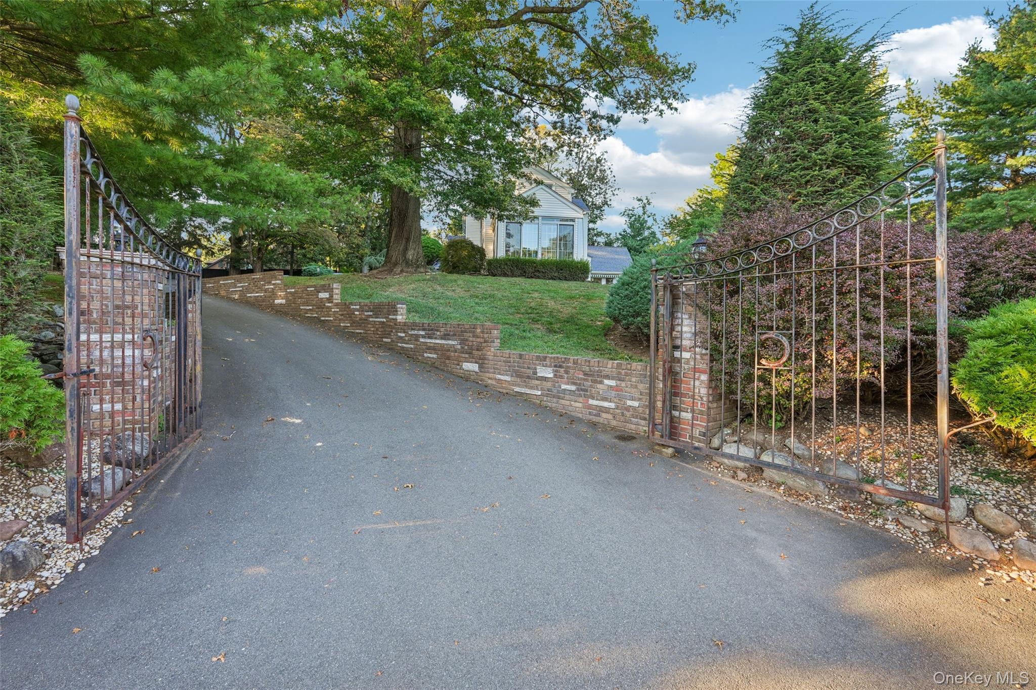 #3 photo, 8 Abbey Road, Orangeburg , NY 10962