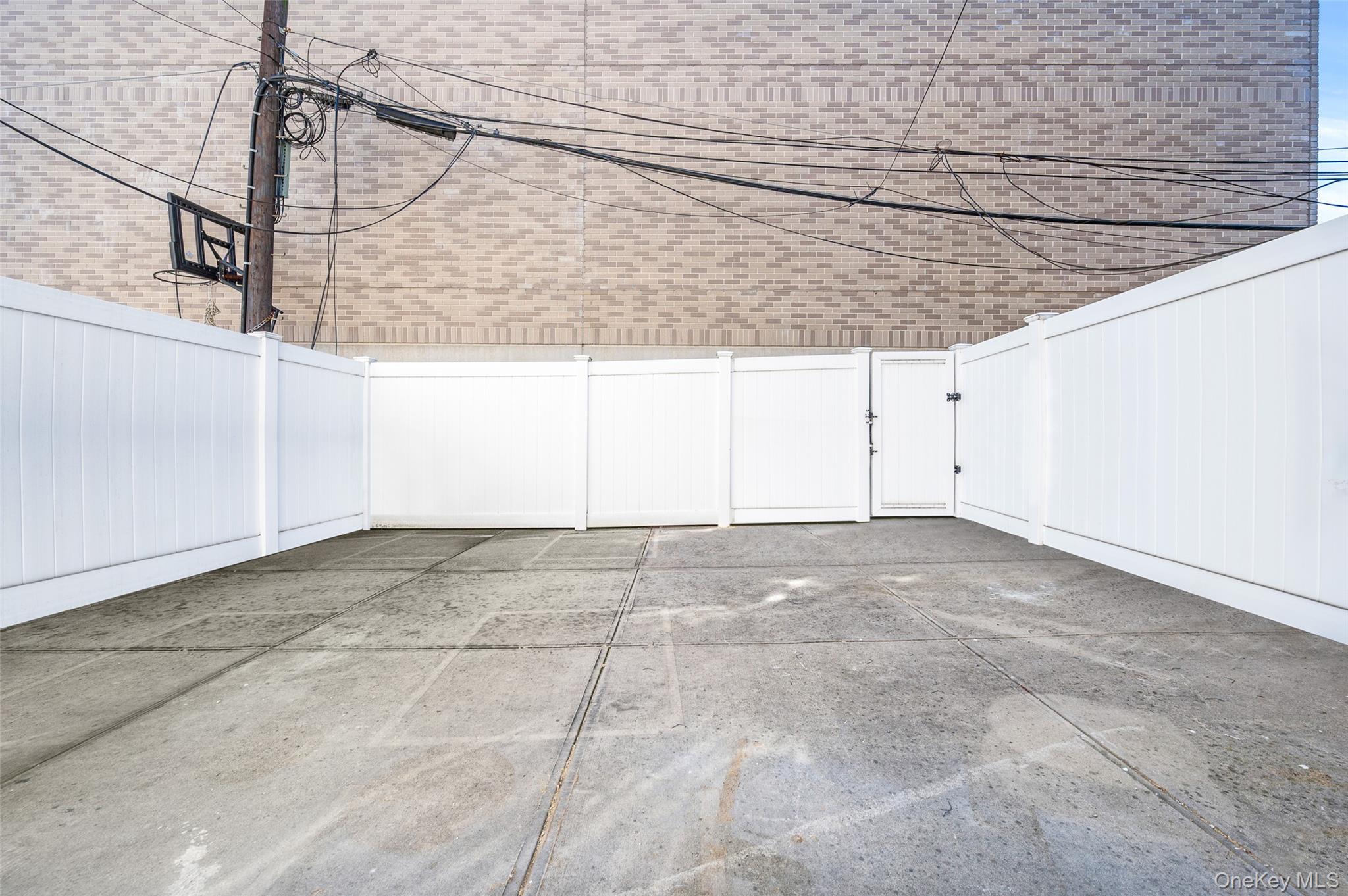 #19 photo, 380 Saratoga Avenue, Brooklyn , NY 11233