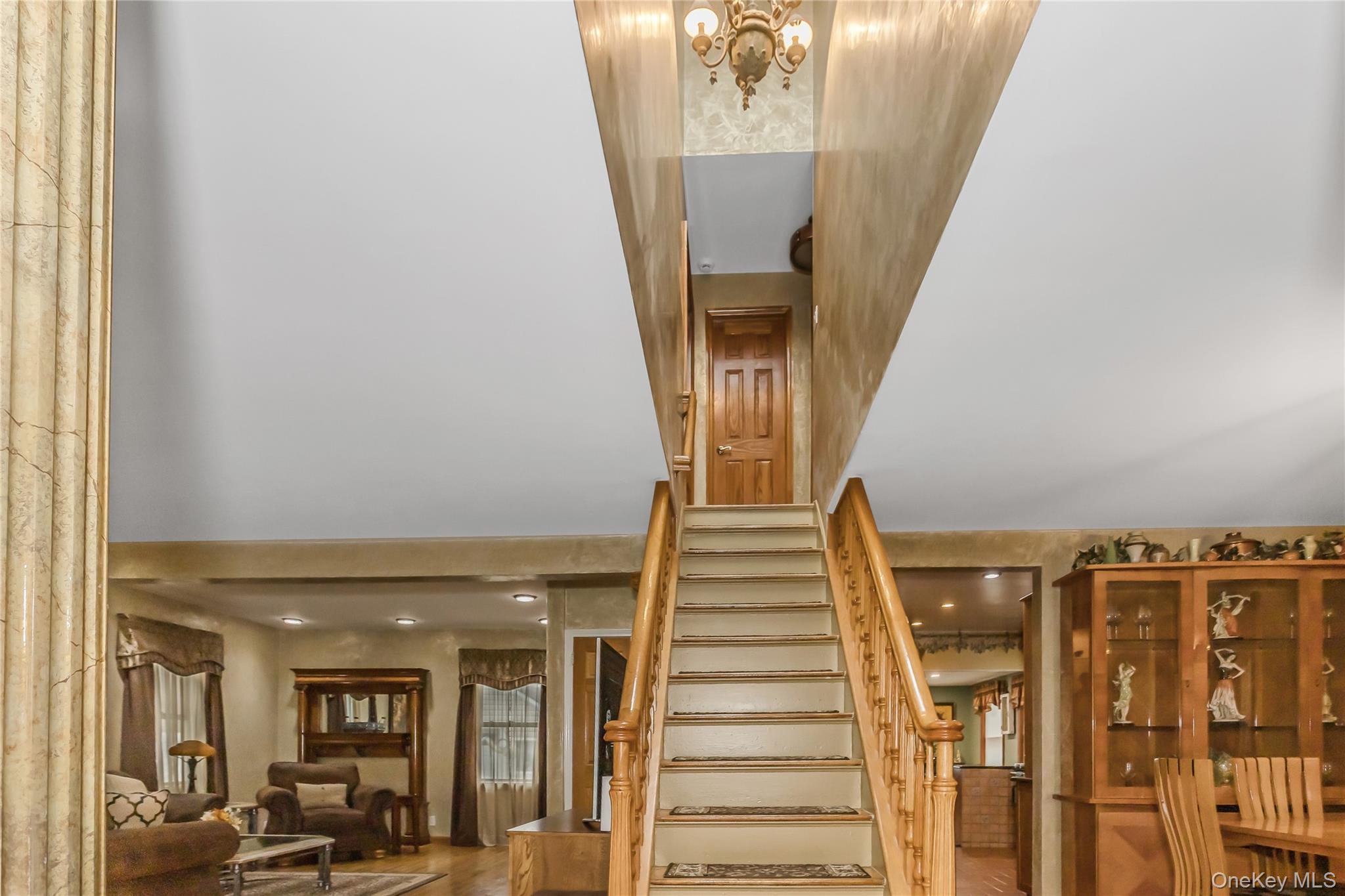 #7 photo, 23-14 205th Street, Bayside , NY 11360