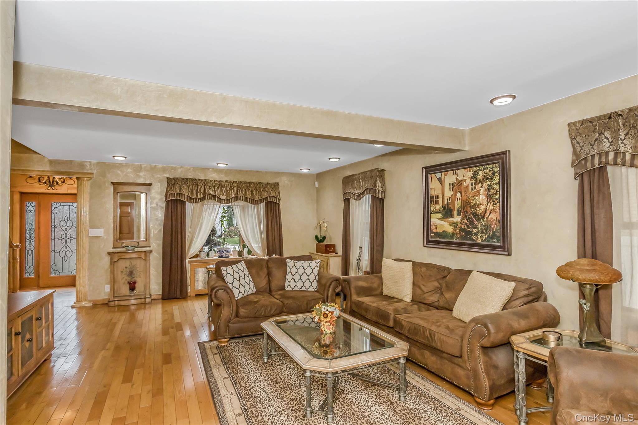 #9 photo, 23-14 205th Street, Bayside , NY 11360