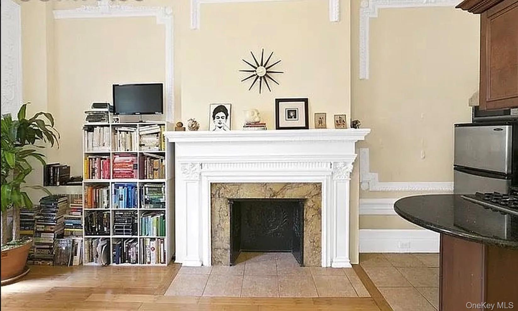 #2 photo, 312 West 101, New York (Manhattan) , NY 10025