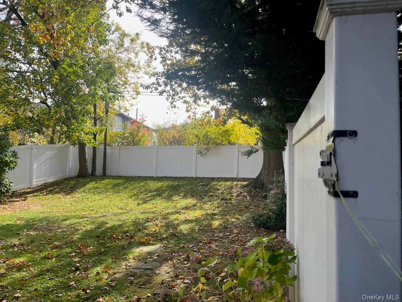 #17 photo, 152-44 12th Avenue, Whitestone , NY 11357