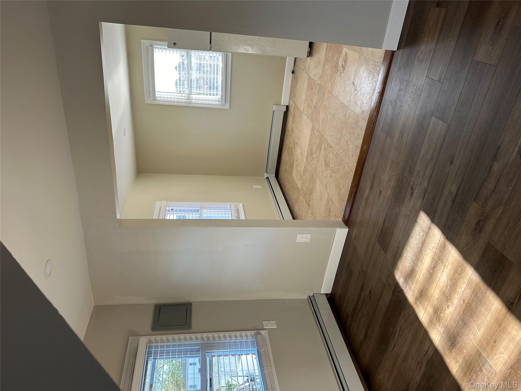 #5 photo, 753 S Walnut Street, Lindenhurst , NY 11757