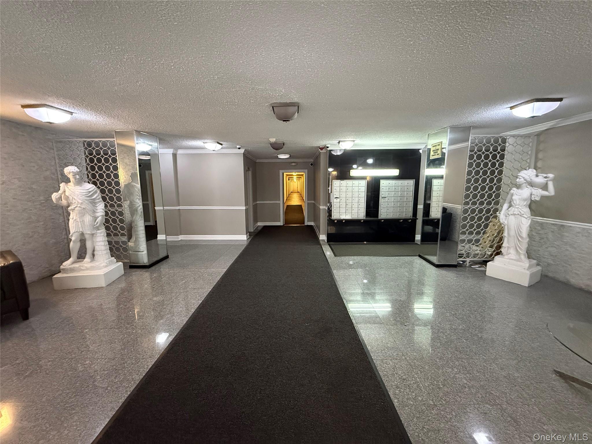 #13 photo, 190 First Street, Mineola , NY 11501