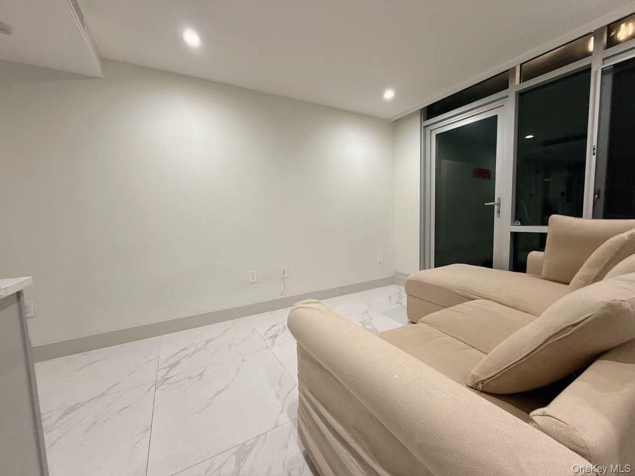 #5 photo, 41-62 Bowne, Flushing , NY 11358