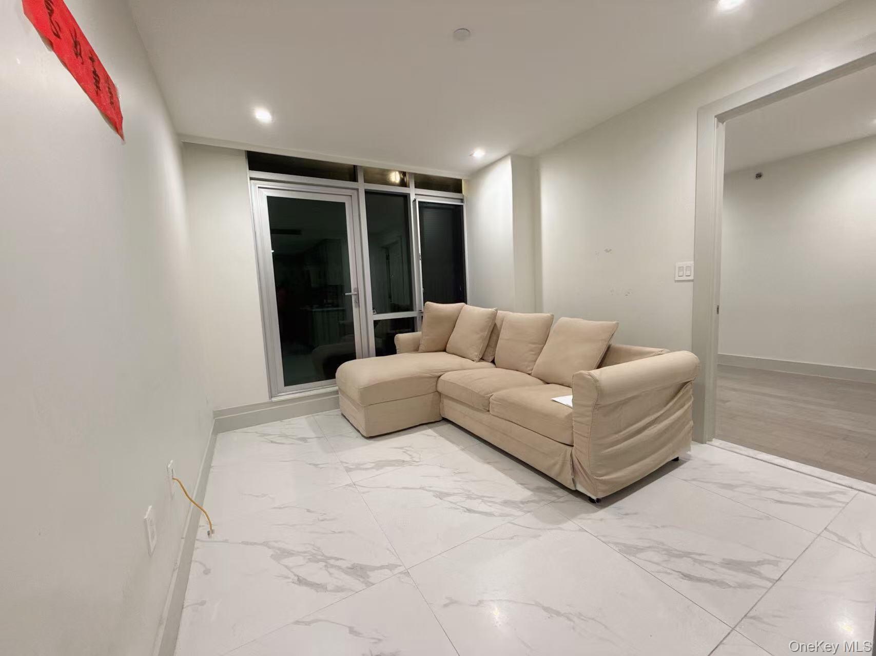 #7 photo, 41-62 Bowne, Flushing , NY 11358