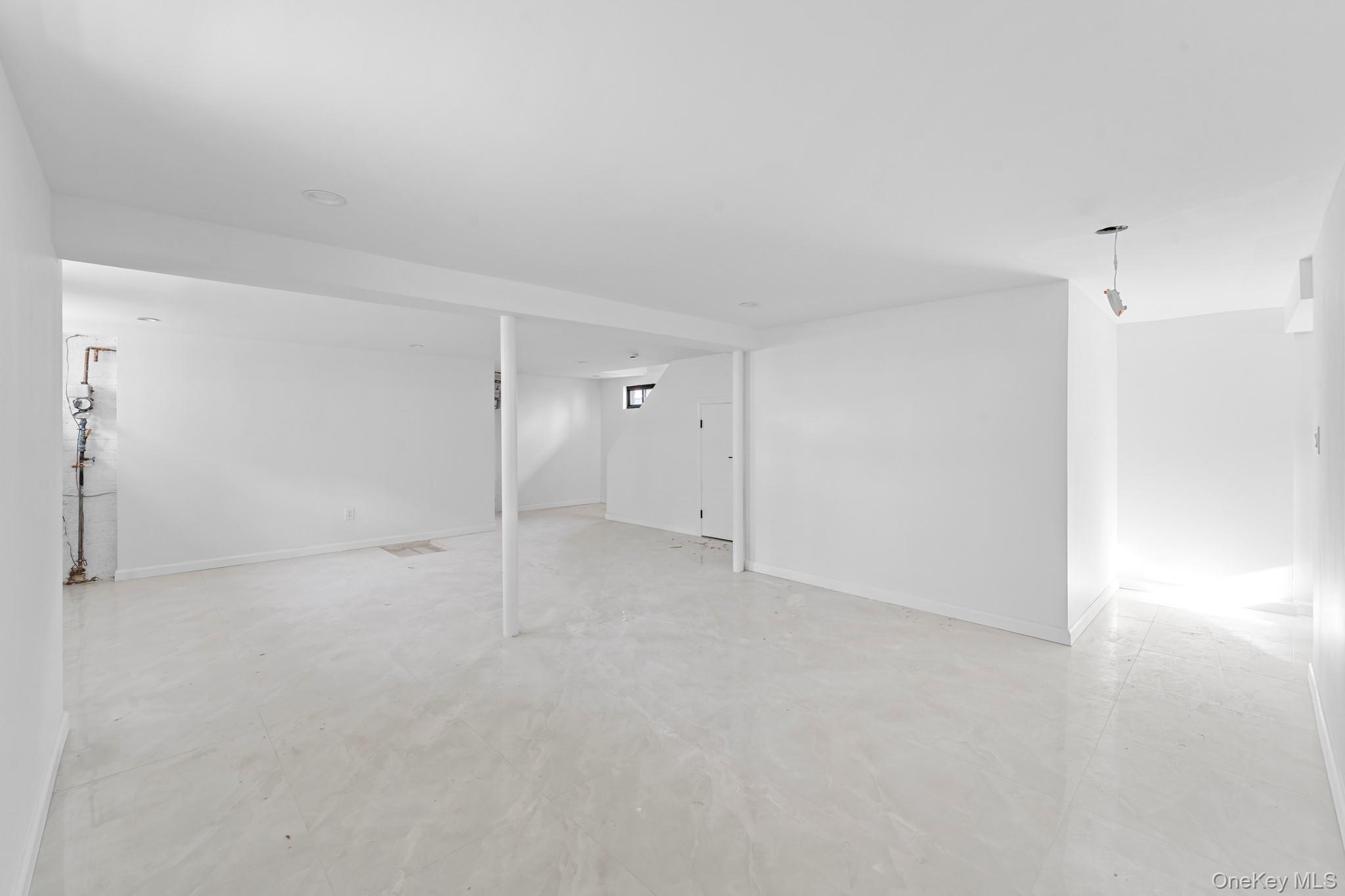 #13 photo, 171 Fallon Avenue, Elmont , NY 11003